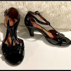 Women’s Black strap sandal/shoe w buckle strap ankle  about 3” heels sexy fit!